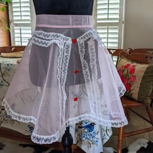 VTG Sheer Apron with Embroidered Apple Print